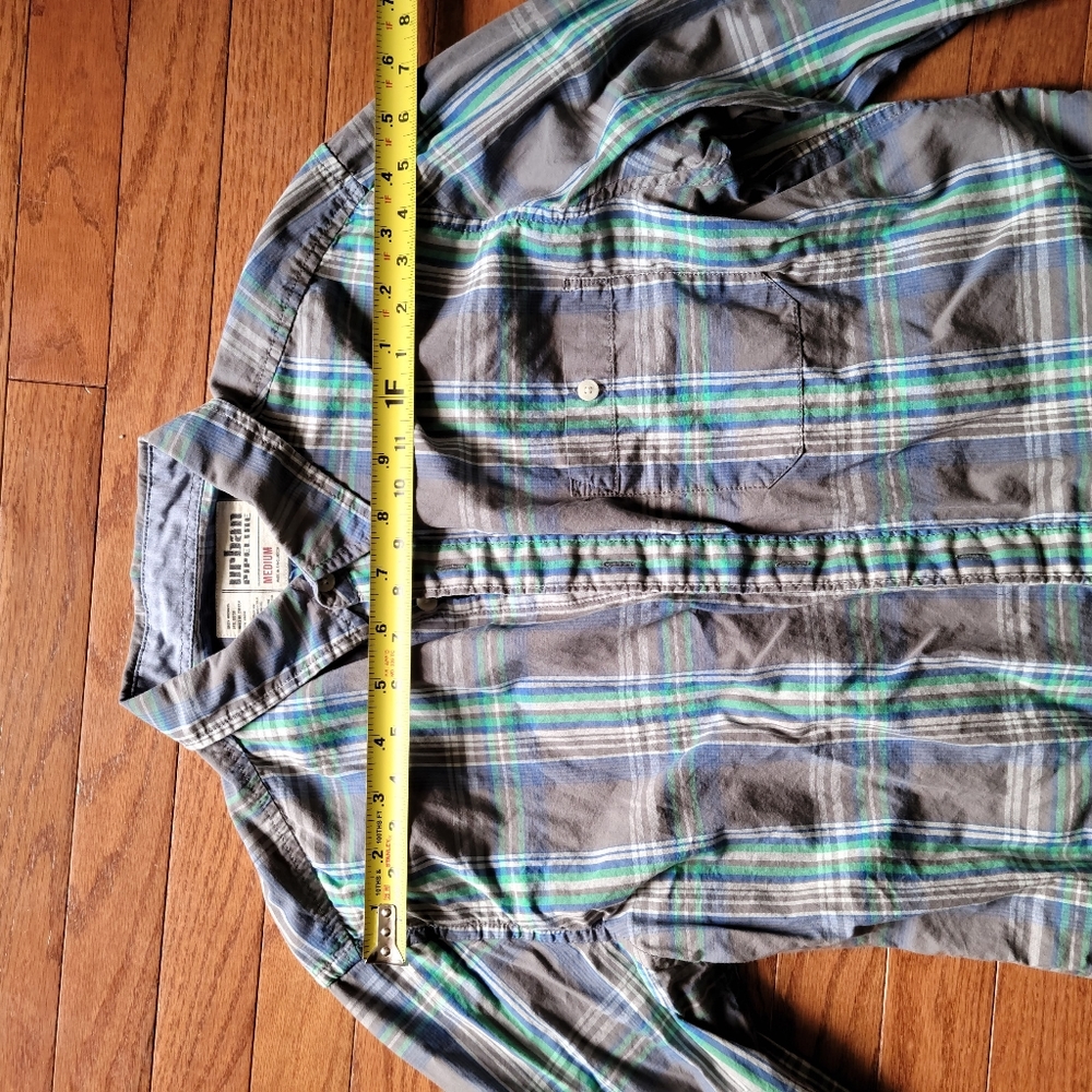 Urban Pipeline Men's Medium Button Up - Picture 2 of 6